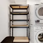 Designer Loft Holesovice, Parking, Balcony Lägenhet *