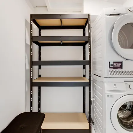 Designer Loft Holesovice, Parking, Balcony Appartamento *