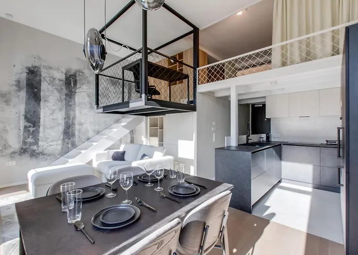 Designer Loft Holesovice, Parking, Balcony شقة
