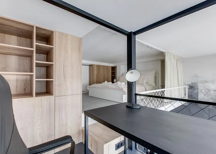 Designer Loft Holesovice, Parking, Balcony شقة *